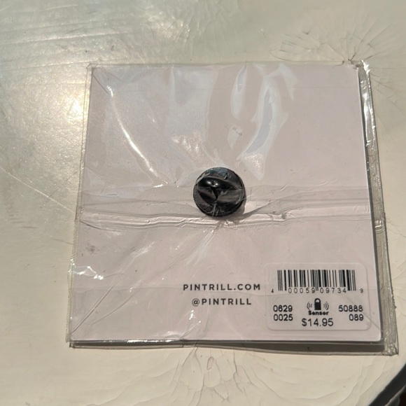 Drake Pin - Picture 3 of 3